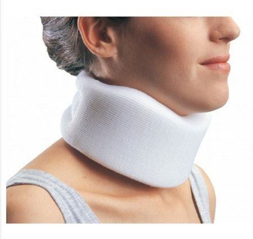 Picture of Low Contour Universal Clinic Collar, Firm Density, Medium